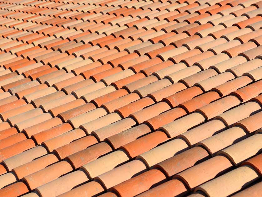 4 benefits of hiring a certified roofer