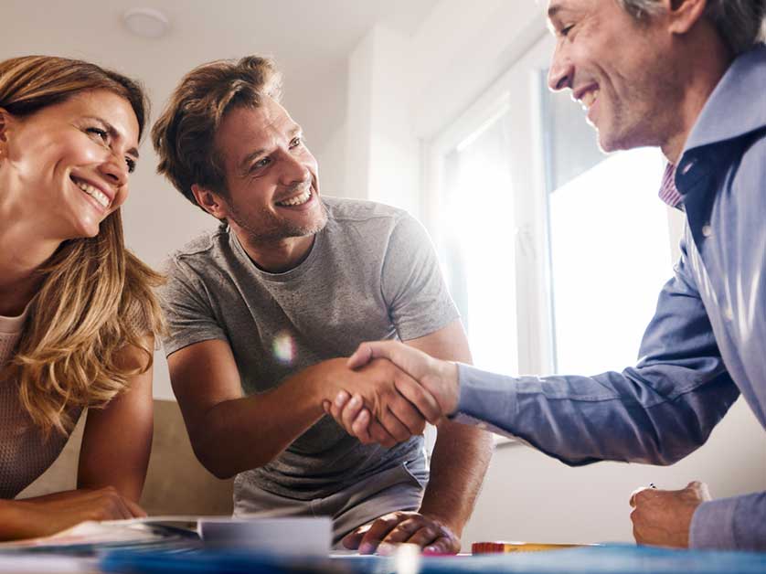advantages of hiring a manufacturer certified contractor