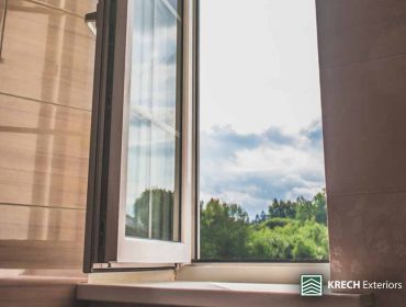 Should You Keep Your Windows Open or Closed During Hot Days?